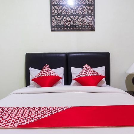 Super Oyo 1682 Greenia Hotel Kupang  Exterior foto