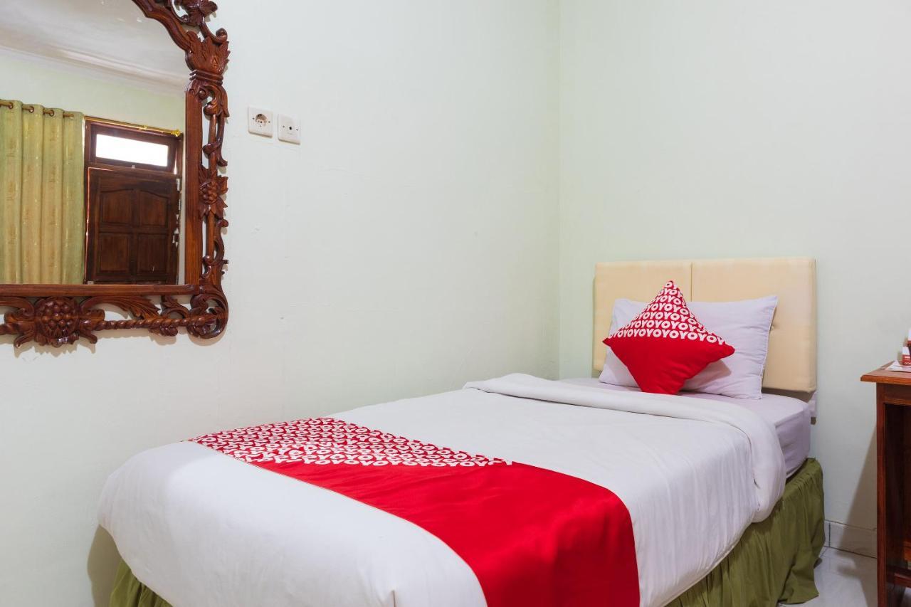 Super Oyo 1682 Greenia Hotel Kupang  Exterior foto